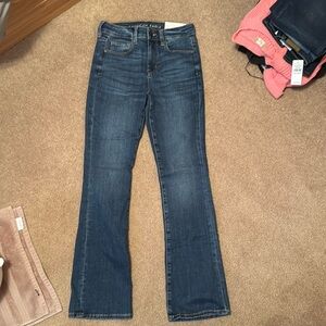 NWT AE hi- rise skinny kick SHORT